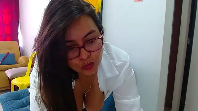Ixchel Anaid online show from March 16, 1:17 pm