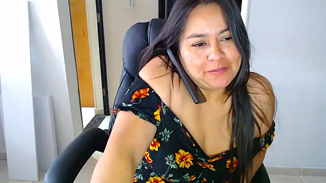 Ixchel Anaid online show from September 27, 2:44 pm