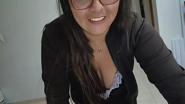 Ixchel Anaid online show from November 5, 12:05 pm