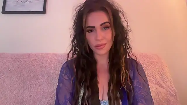 EmilyBlue online show from July 9, 6:45 pm
