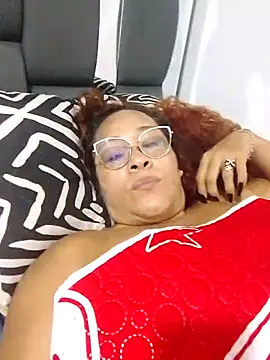 Snapshot of Tits__sweet chatting on October 31, 1:06 am Tits sweet online show from October 31, 1:06 am