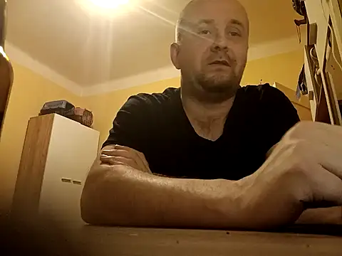 MrWhitePL online show from December 27, 11:31 pm