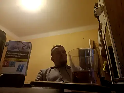 MrWhitePL online show from February 13, 5:22 pm