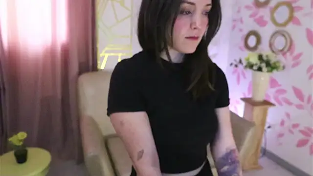 molly marmalade  online show from February 24, 3:31 pm