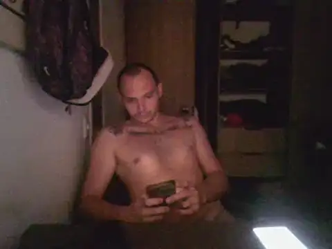 Snapshot of universitario-col chatting on September 14, 2:11 am universitario-col online show from September 14, 2:11 am