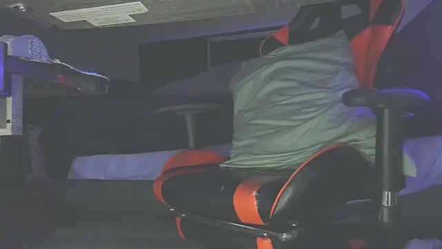 Dick and muscles online show from March 13, 9:21 am