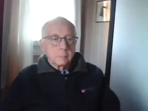 Snapshot of johnjohn622662 chatting on March 21, 5:27 pm johnjohn622662 online show from March 21, 5:27 pm