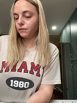 jaseyrae online show from June 11, 4:49 pm