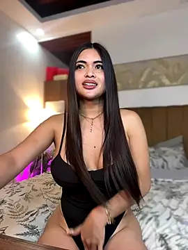 Snapshot of Bombshell_Ashy chatting on January 7, 4:59 am Bombshell Ashy online show from January 7, 4:59 am