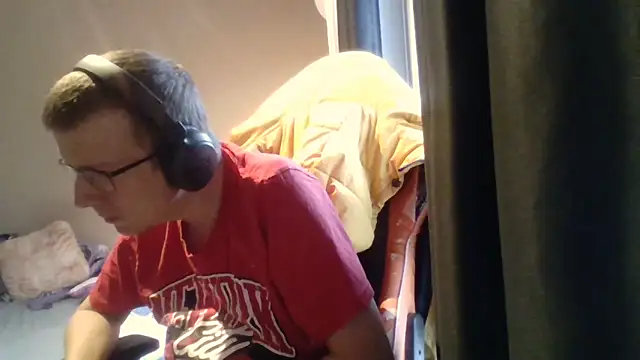 David250692 online show from February 9, 9:57 am