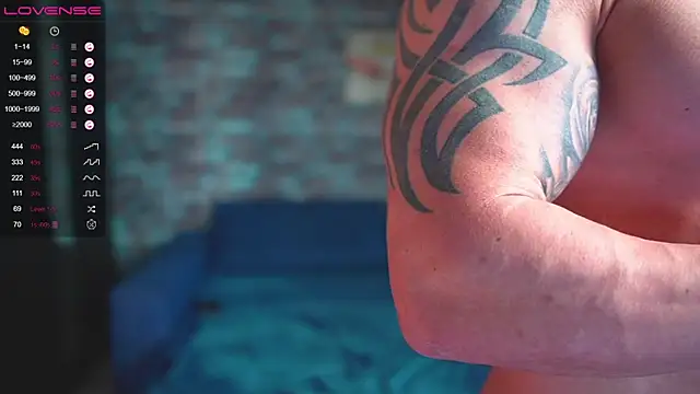 Snapshot of mark_normal chatting on January 31, 2:37 am mark normal online show from January 31, 2:37 am