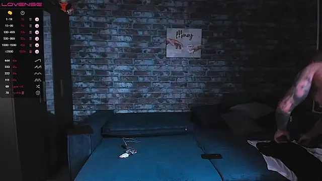 Snapshot of mark_normal chatting on December 2, 3:01 am mark normal online show from December 2, 3:01 am