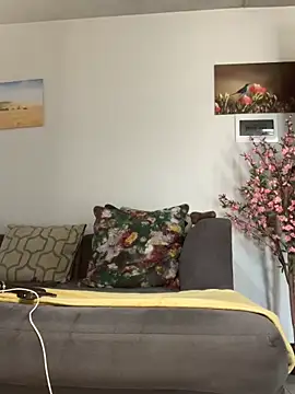 CurvyDesire1 online show from February 28, 5:59 am