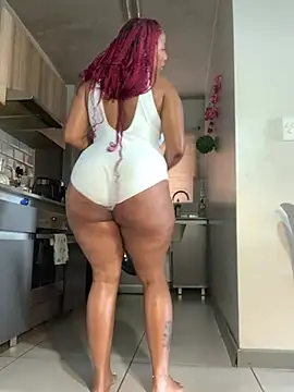 CurvyDesire1 online show from March 14, 7:48 am