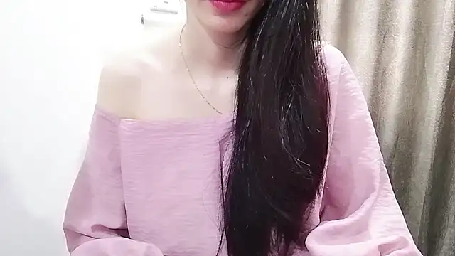 Snapshot of Aminababiew chatting on March 8, 3:32 am Aminababiew online show from March 8, 3:32 am