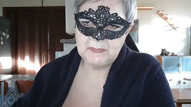 Snapshot of simona60 chatting on January 13, 2:11 pm simona60 online show from January 13, 2:11 pm