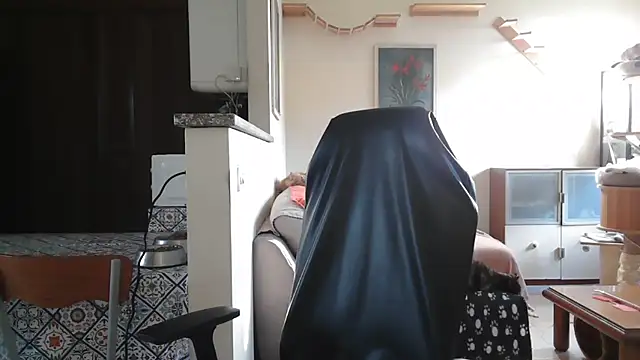 Snapshot of simona60 chatting on October 27, 2:32 pm simona60 online show from October 27, 2:32 pm