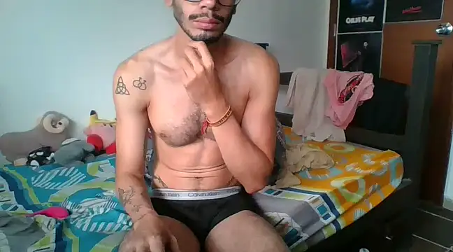 alisterxxx online show from December 28, 1:28 pm
