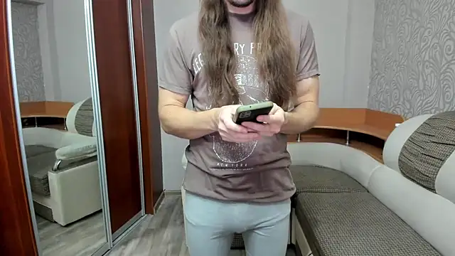 Marrymepls online show from October 31, 1:28 am