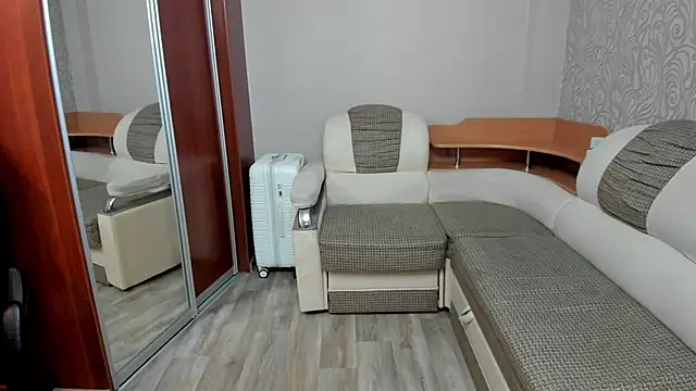 Marrymepls online show from March 20, 1:27 pm