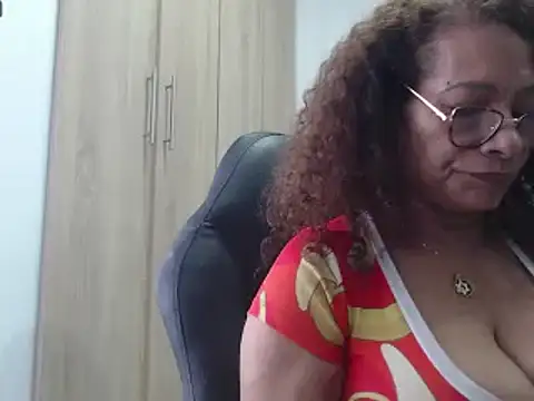 BustyMilf  online show from January 15, 4:32 pm