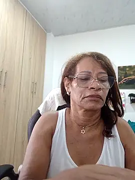 Snapshot of BustyMilf_ chatting on March 27, 12:49 pm BustyMilf online show from March 27, 12:49 pm