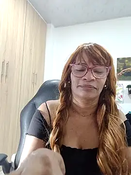 Snapshot of BustyMilf_ chatting on April 5, 1:08 pm BustyMilf online show from April 5, 1:08 pm