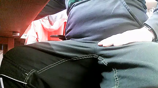 Snapshot of Cygnus58topchef chatting on February 26, 2:46 pm Cygnus58topchef online show from February 26, 2:46 pm