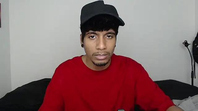 stevenosori online show from December 4, 2:21 am