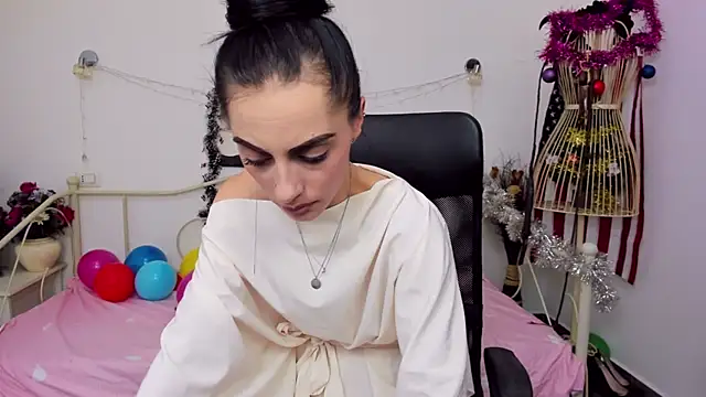 jessystarr online show from January 3, 7:50 pm