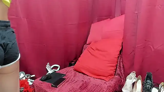 jessystarr online show from February 17, 4:31 am