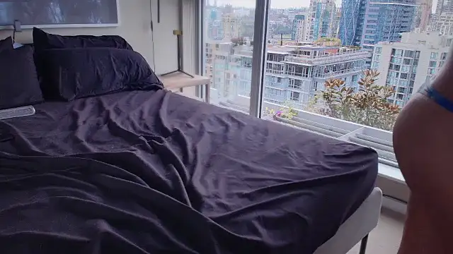 MikyFoxx online show from October 8, 7:00 pm