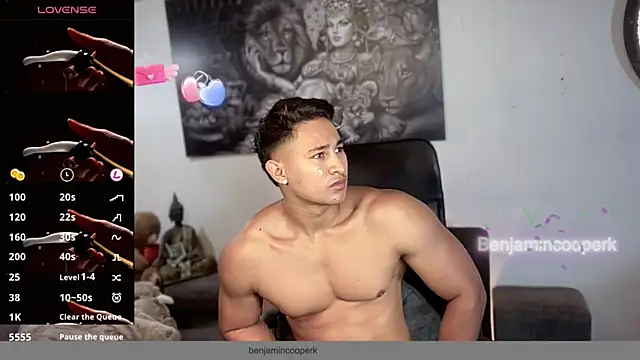 Snapshot of BenjaminCooperk chatting on September 14, 1:49 am BenjaminCooperk online show from September 14, 1:49 am