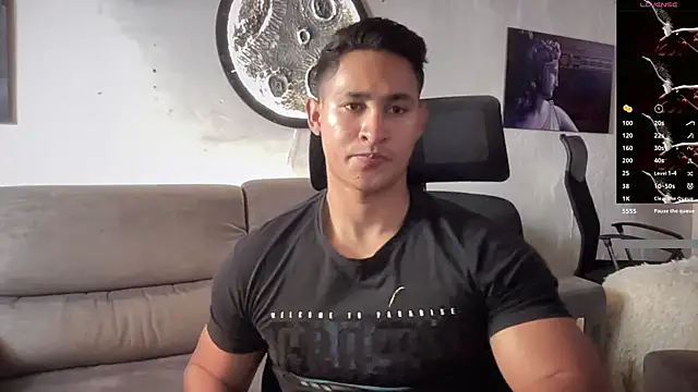 Snapshot of BenjaminCooperk chatting on October 11, 7:07 am BenjaminCooperk online show from October 11, 7:07 am