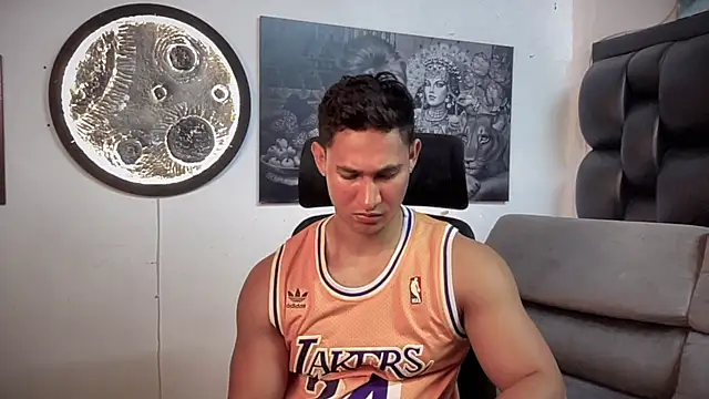 Snapshot of BenjaminCooperk chatting on November 7, 8:09 pm BenjaminCooperk online show from November 7, 8:09 pm