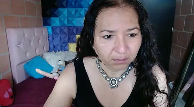 katifoxx online show from December 18, 3:22 pm