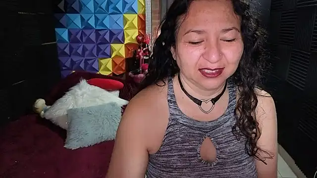 katifoxx online show from January 8, 3:25 pm