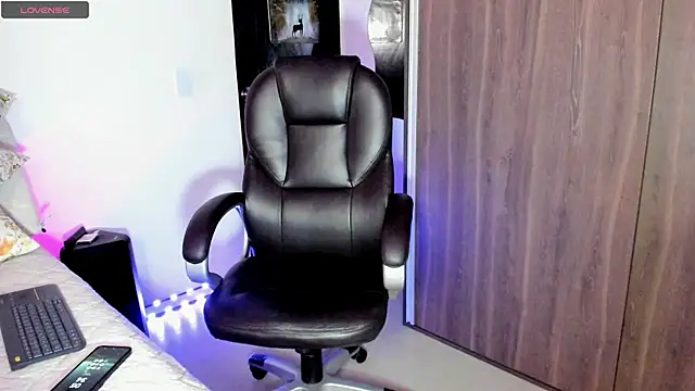 Ariella tits online show from September 11, 10:32 pm