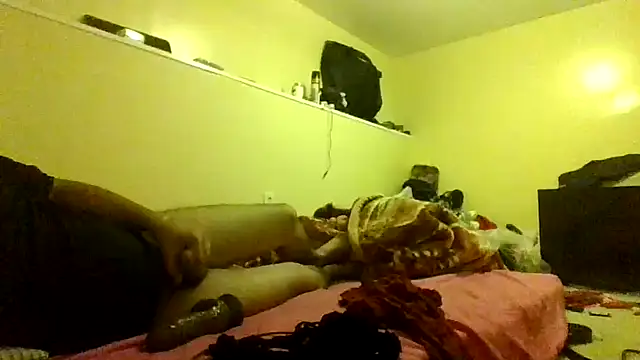 Snapshot of badooreee7 chatting on December 14, 6:13 am badooreee7 online show from December 14, 6:13 am