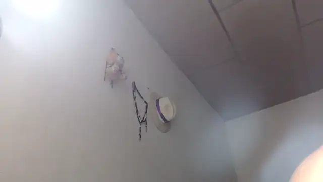 adrixxx38 online show from December 14, 10:58 pm