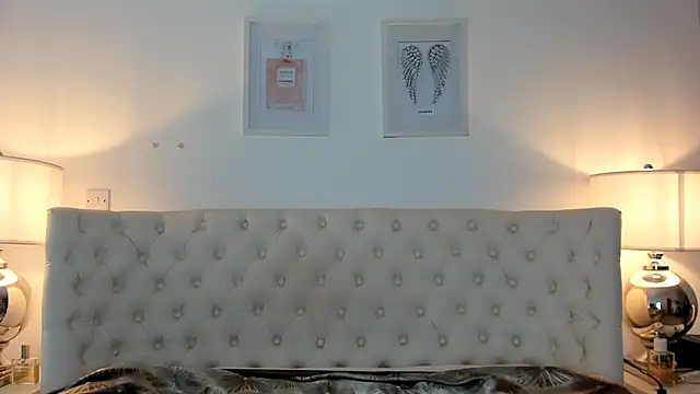 Snapshot of JessicaJames23 chatting on June 6, 11:15 am JessicaJames23 online show from June 6, 11:15 am