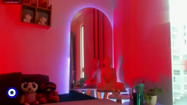 Angel Peach online show from February 14, 2:25 pm