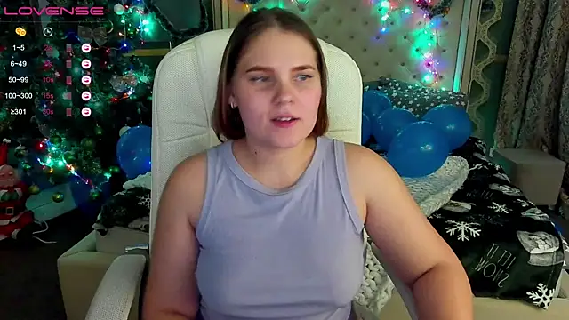 Snapshot of VinnaSky chatting on December 19, 10:42 pm VinnaSky online show from December 19, 10:42 pm