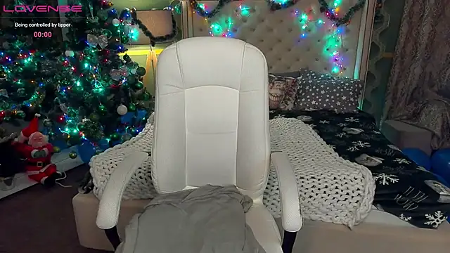 Snapshot of VinnaSky chatting on December 22, 7:52 pm VinnaSky online show from December 22, 7:52 pm
