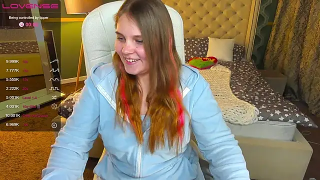 Snapshot of VinnaSky chatting on January 11, 12:40 pm VinnaSky online show from January 11, 12:40 pm