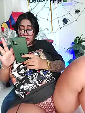 Snapshot of XXX_harna chatting on November 23, 5:18 am XXX harna online show from November 23, 5:18 am