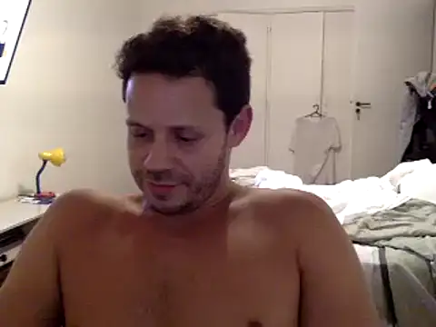 Snapshot of FelipeRiver chatting on February 5, 2:08 am FelipeRiver online show from February 5, 2:08 am