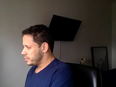 Snapshot of FelipeRiver chatting on October 9, 2:04 pm FelipeRiver online show from October 9, 2:04 pm