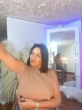 zullyxhot online show from November 9, 9:57 pm