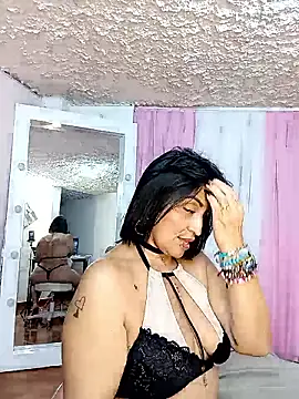 zullyxhot online show from February 7, 10:13 pm